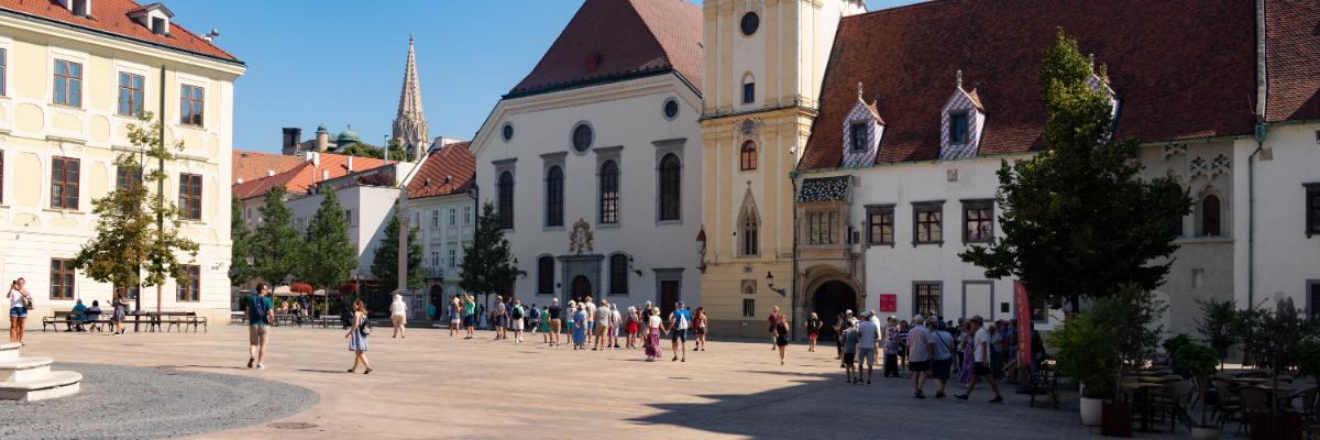 Serwis Tanulmányok Szlovákiában, oktatás, képzések - v.HU, study (Slovakia)